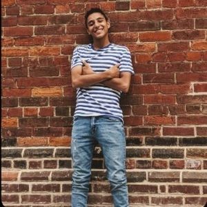 Meet your Posher, Hassan